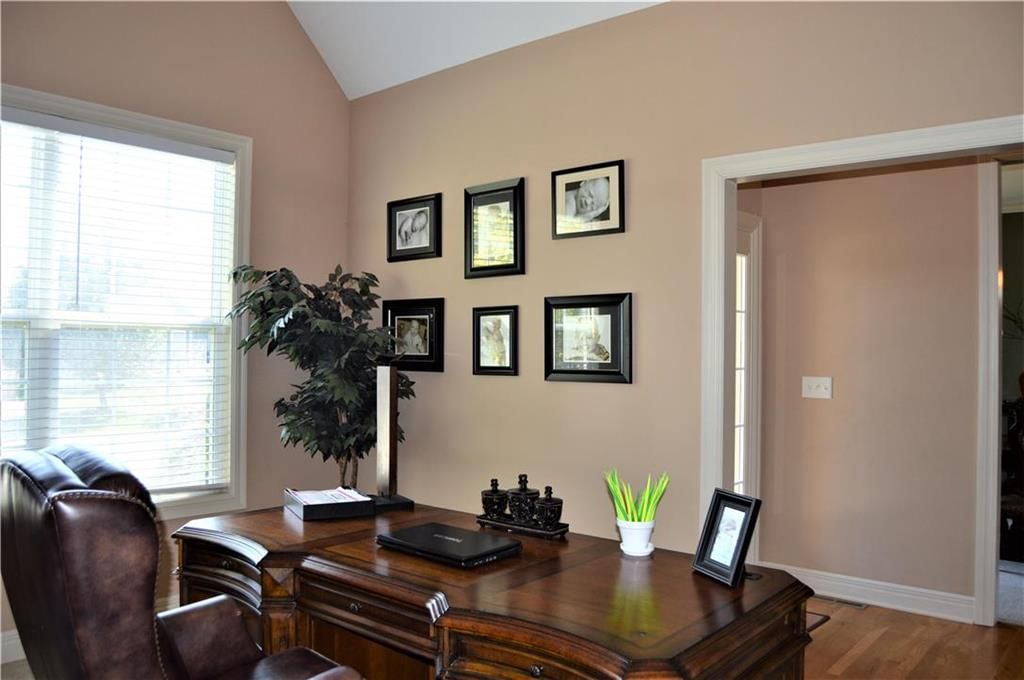 21004 W 60 Terrace — photo 15