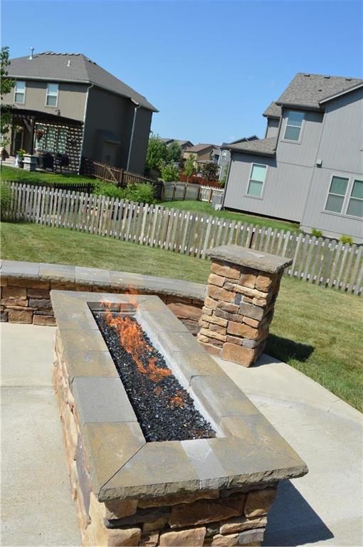 21004 W 60 Terrace — photo 31