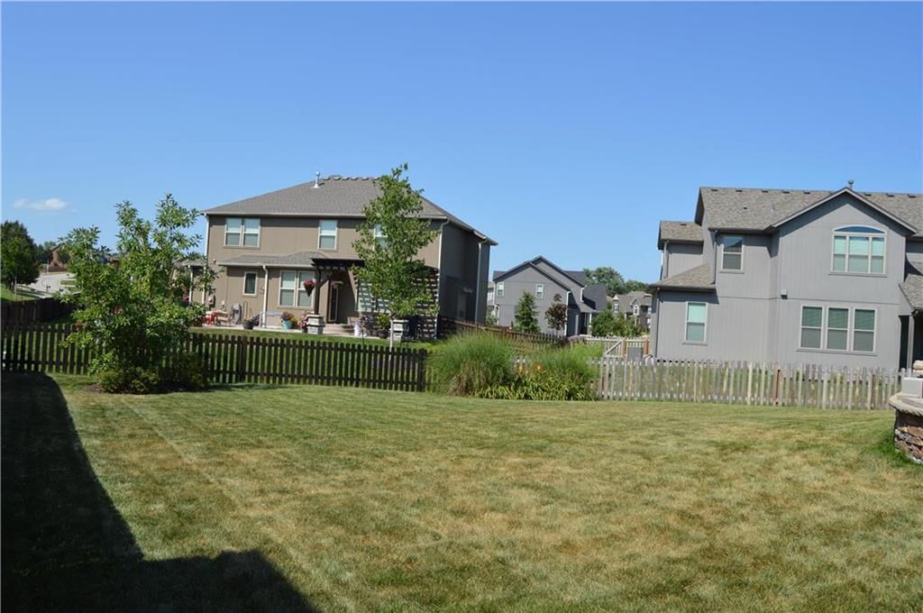 21004 W 60 Terrace — photo 35