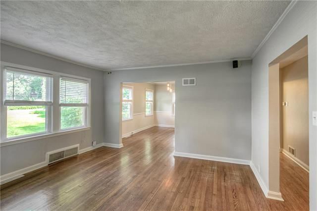 5611 Harris Avenue — photo 9