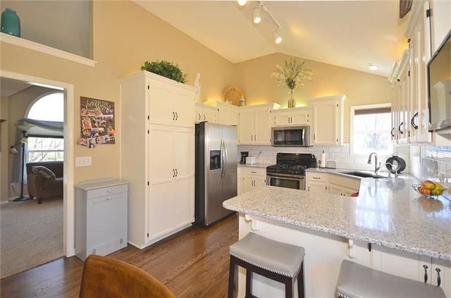 10008 N Highland Place — photo 6