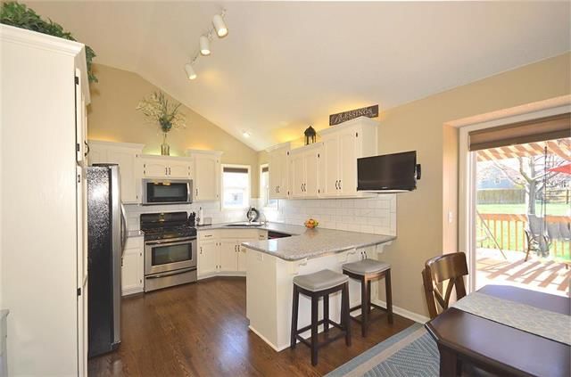 10008 N Highland Place — photo 9