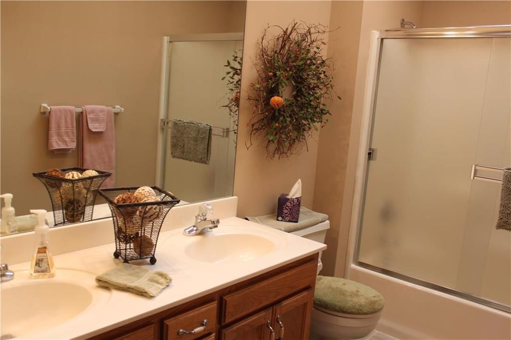 2111 NE Waterfield Drive — photo 11