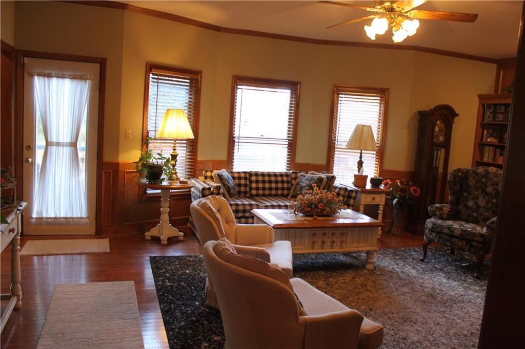 2111 NE Waterfield Drive — photo 22