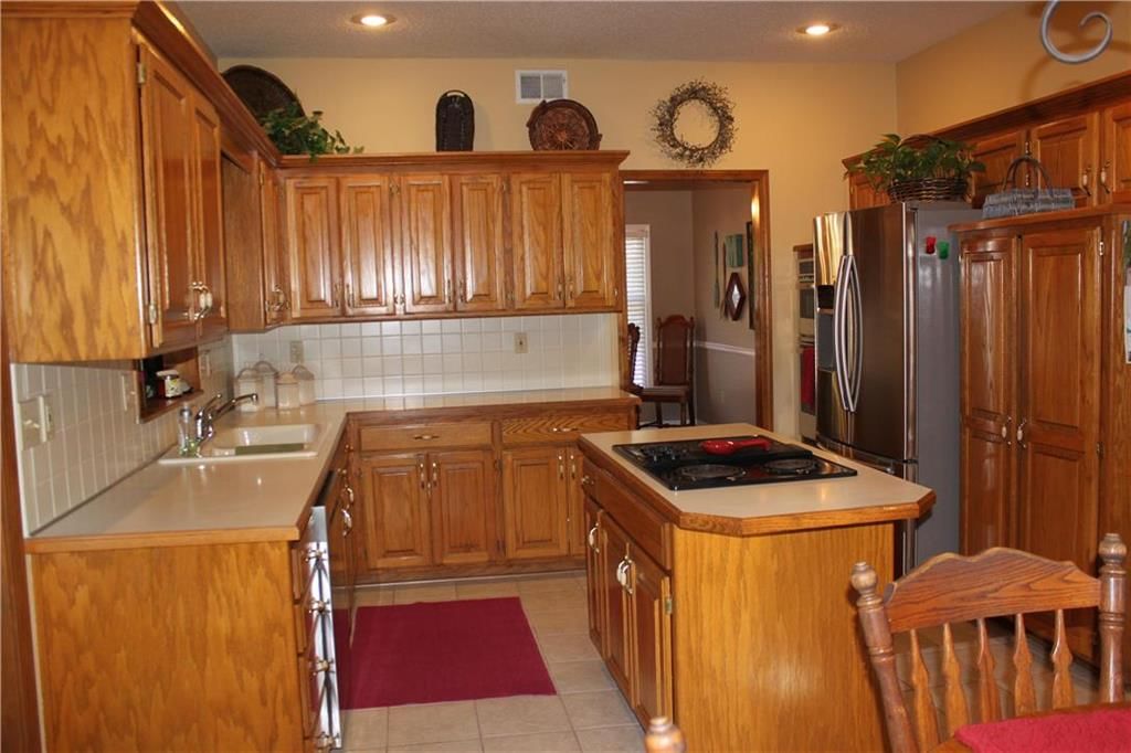 2111 NE Waterfield Drive — photo 27