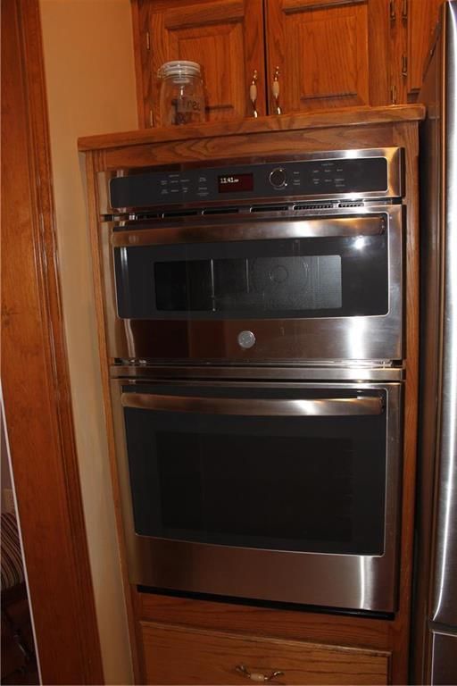 2111 NE Waterfield Drive — photo 31