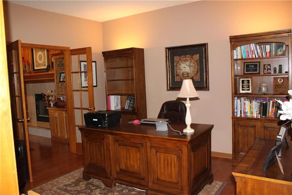 2111 NE Waterfield Drive — photo 34