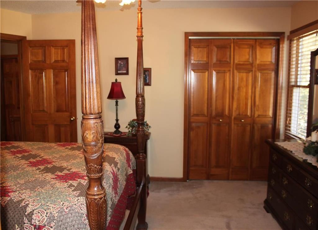 2111 NE Waterfield Drive — photo 47