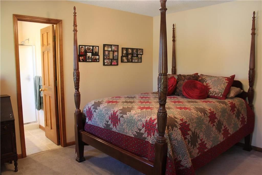 2111 NE Waterfield Drive — photo 48