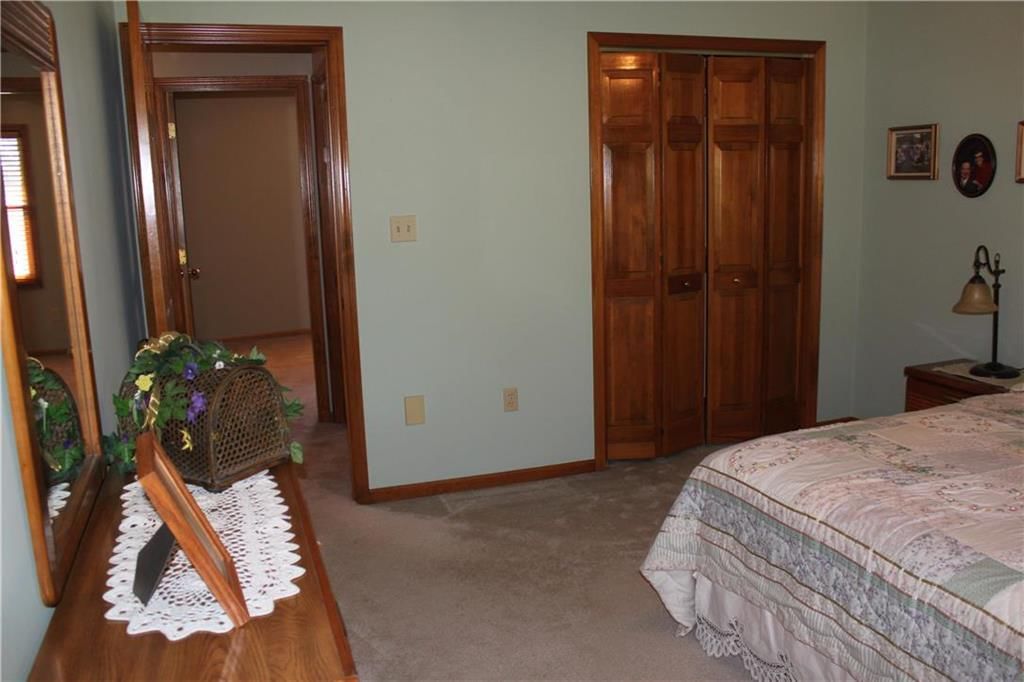 2111 NE Waterfield Drive — photo 52