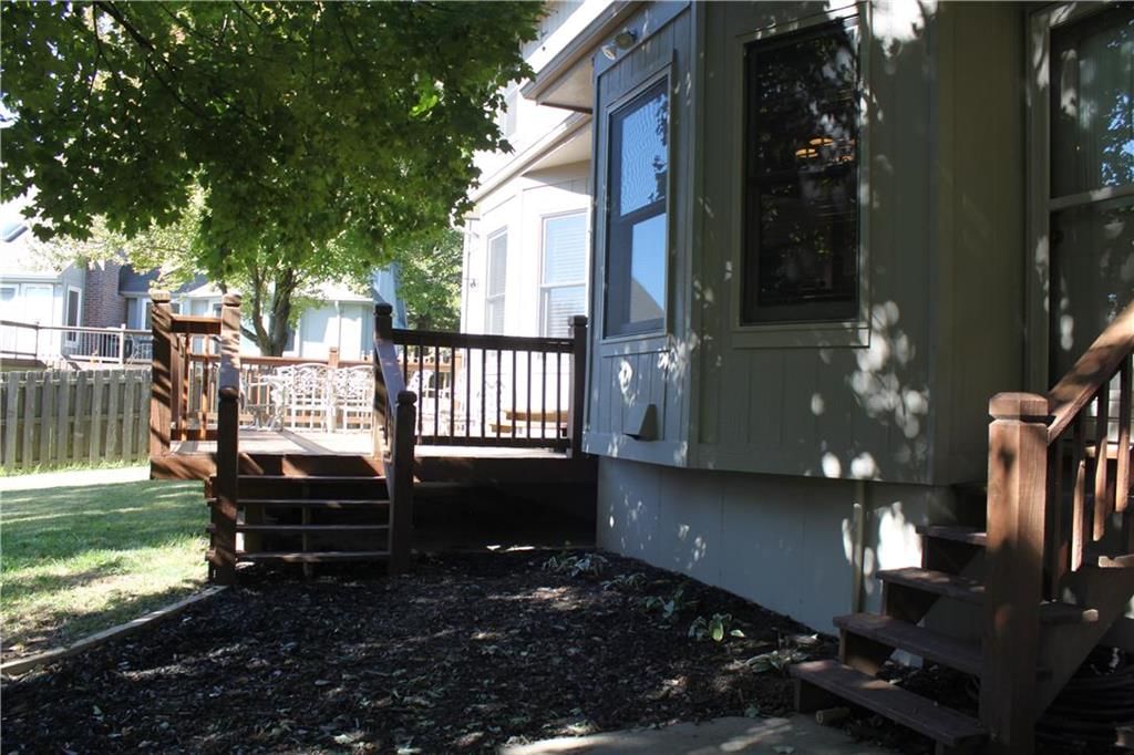 2111 NE Waterfield Drive — photo 74