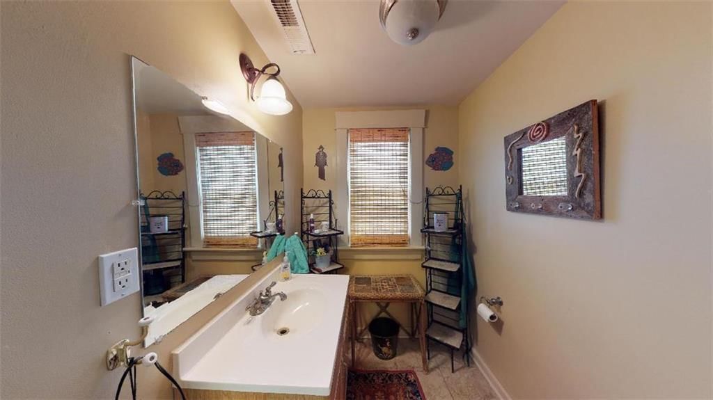 4728 Canterbury Street — photo 15