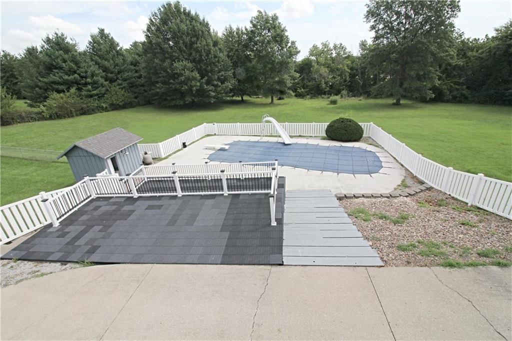 12811 Lakeland Drive — photo 18