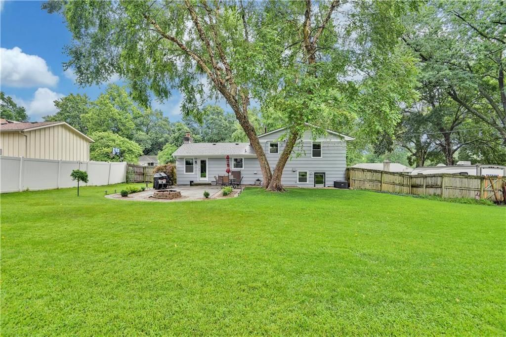 10612 W 48th Terrace — photo 24