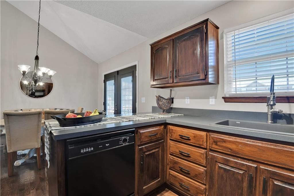 805 Canter Street — photo 8
