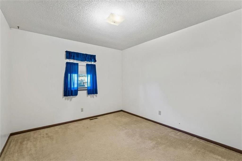 2409 S 17th Terrace — photo 16