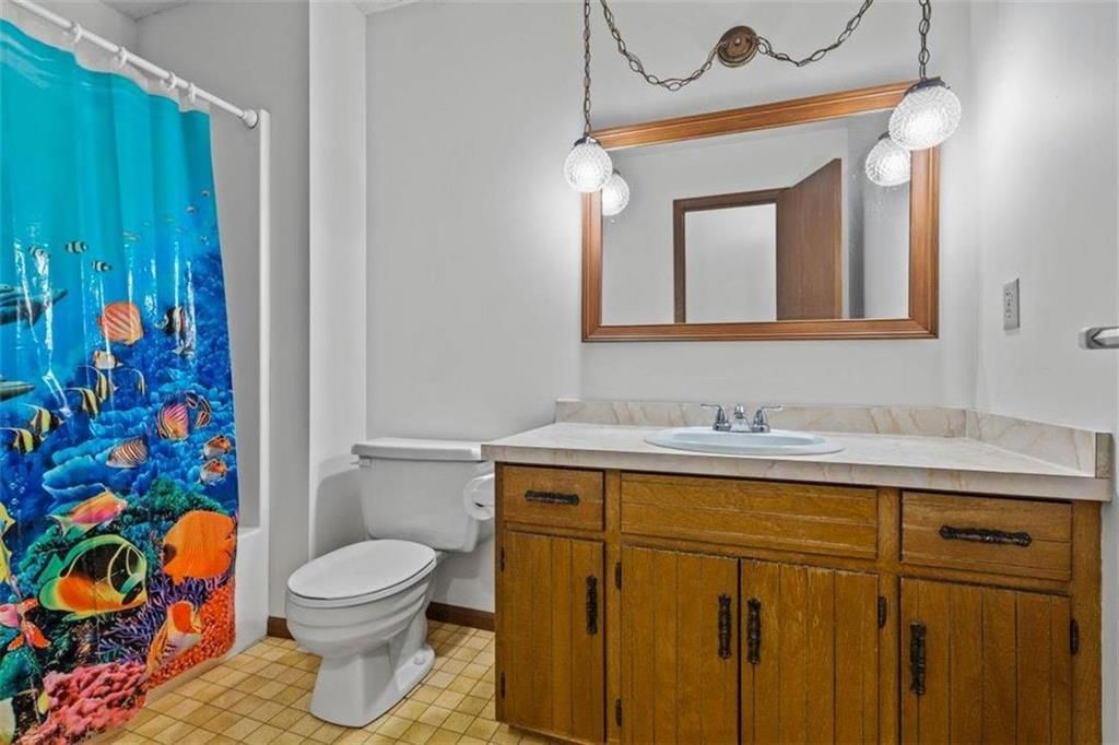 2409 S 17th Terrace — photo 17