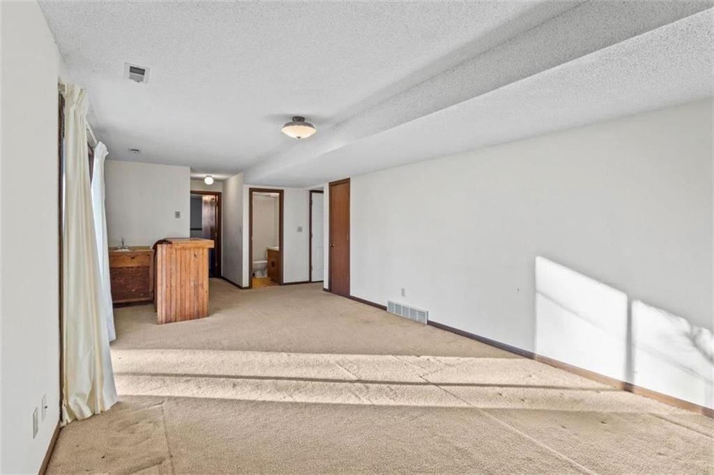 2409 S 17th Terrace — photo 20