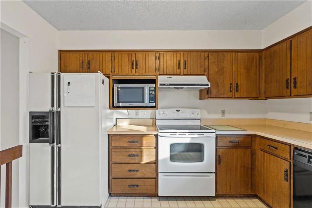 2409 S 17th Terrace — photo 10