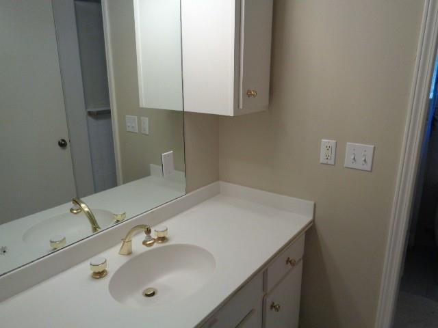 820 W Pitcher — photo 12
