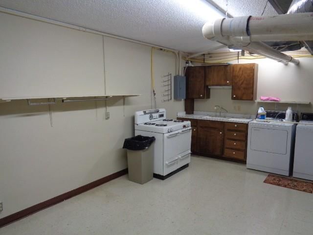 820 W Pitcher — photo 15