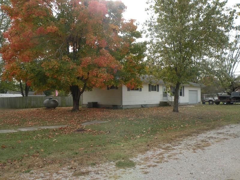 1005 E Park St — photo 3