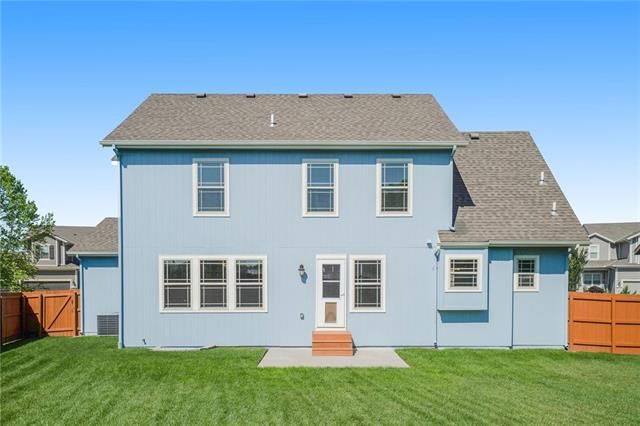 3245 N 123rd Terrace — photo 9