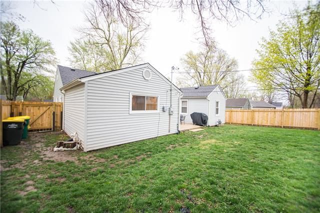 6932 Horton Street — photo 32