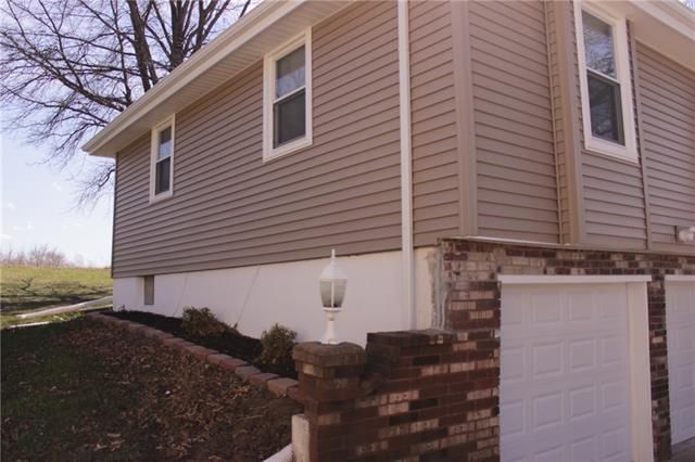 9721 DITZLER Avenue — photo 32