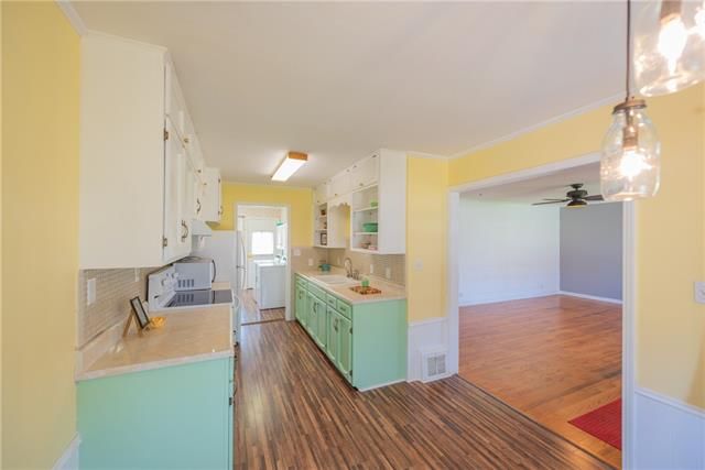 621 NE 88th Street — photo 5