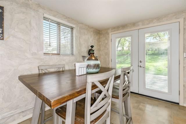 6725 NE Cotter Avenue — photo 13