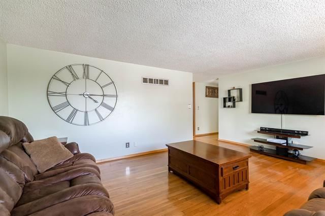 6725 NE Cotter Avenue — photo 5