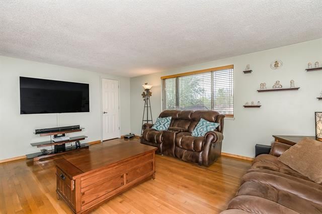 6725 NE Cotter Avenue — photo 7