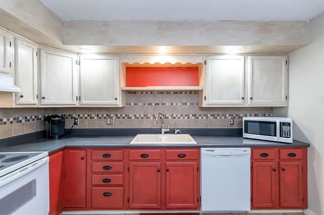 509 S Summit Street — photo 10