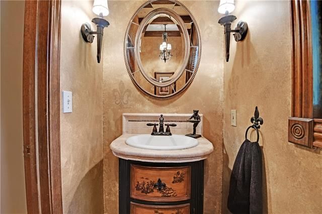 1221 NE Edgehill Street — photo 33
