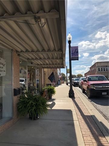 111 N Thornton Street — photo 22