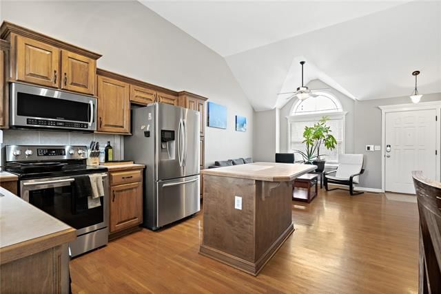 11415 N WINCHESTER Avenue — photo 8