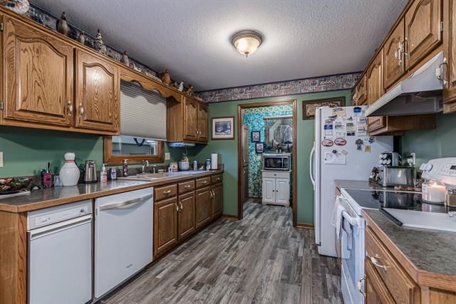 21930 Mclouth Road — photo 11