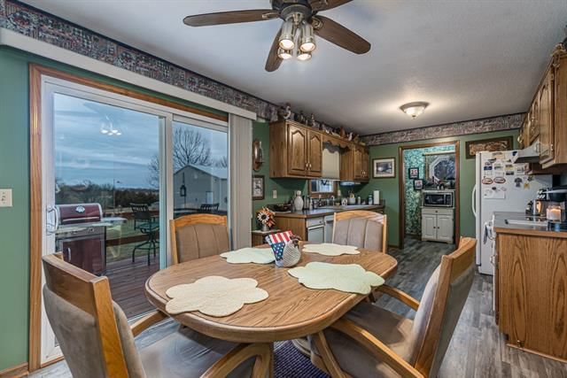 21930 Mclouth Road — photo 10