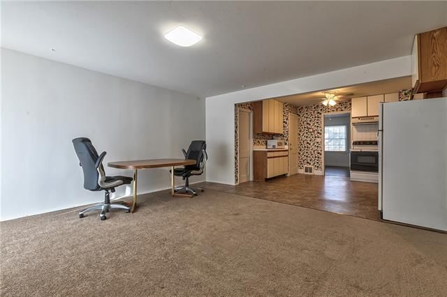 601 W 86th Street — photo 13
