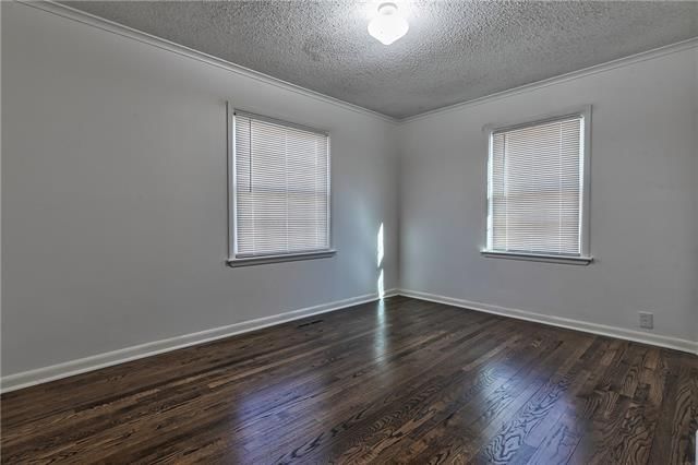 601 W 86th Street — photo 18