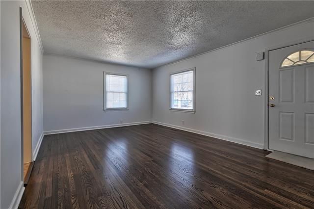 601 W 86th Street — photo 19