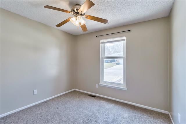 7711 N Stoddard Avenue — photo 21