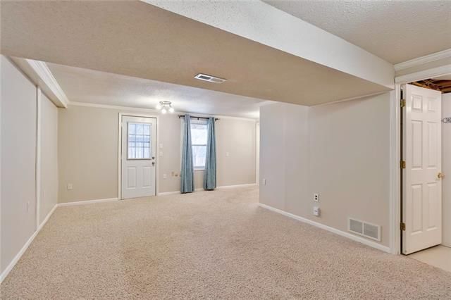 7711 N Stoddard Avenue — photo 25