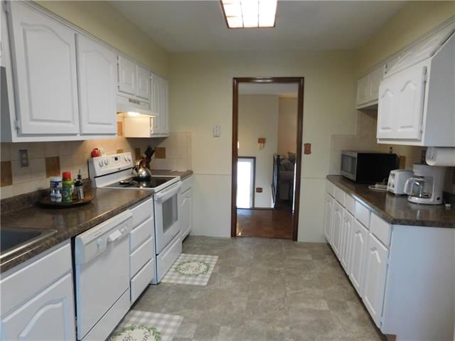 83 Grandview Drive — photo 17