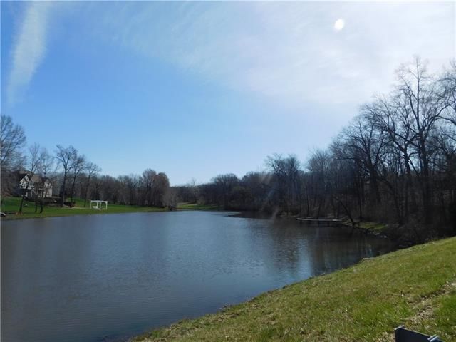 83 Grandview Drive — photo 3