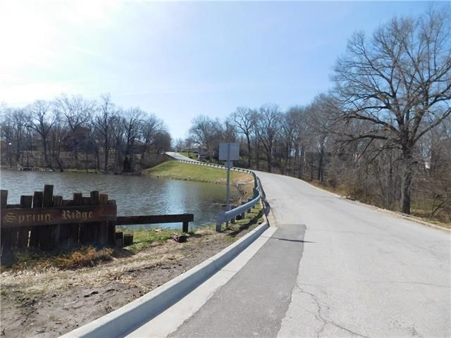 83 Grandview Drive — photo 4