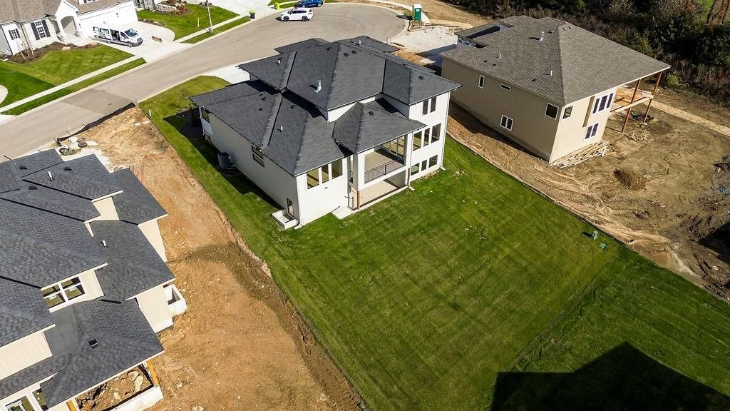 9305 W 168 Street — photo 34