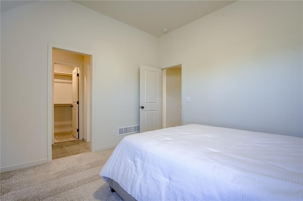 15906 W 163rd Terrace — photo 38