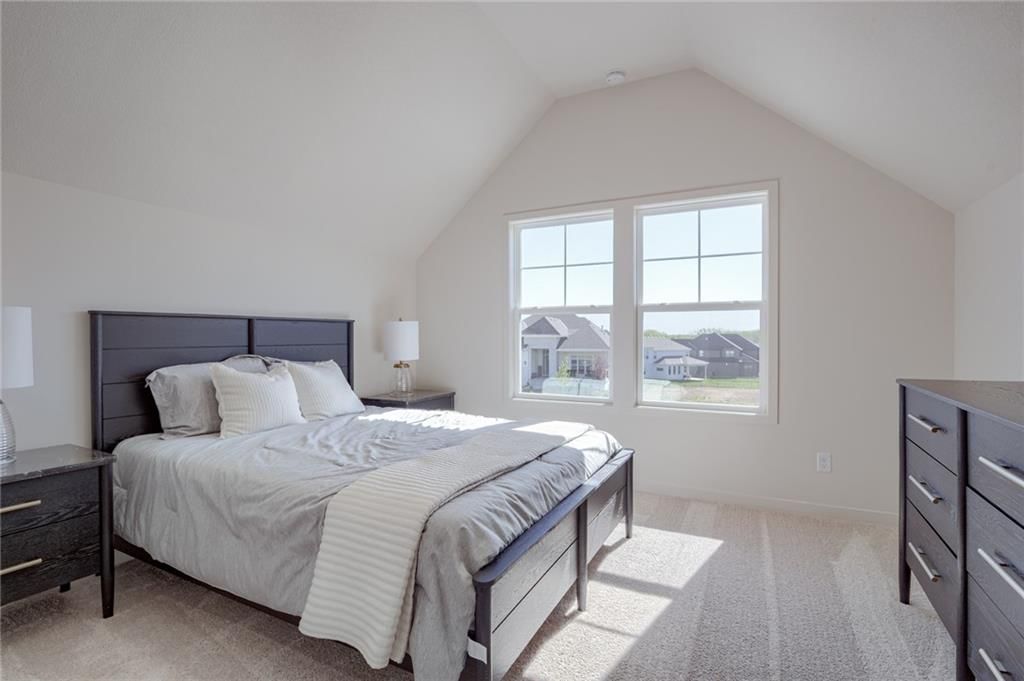 15906 W 163rd Terrace — photo 41